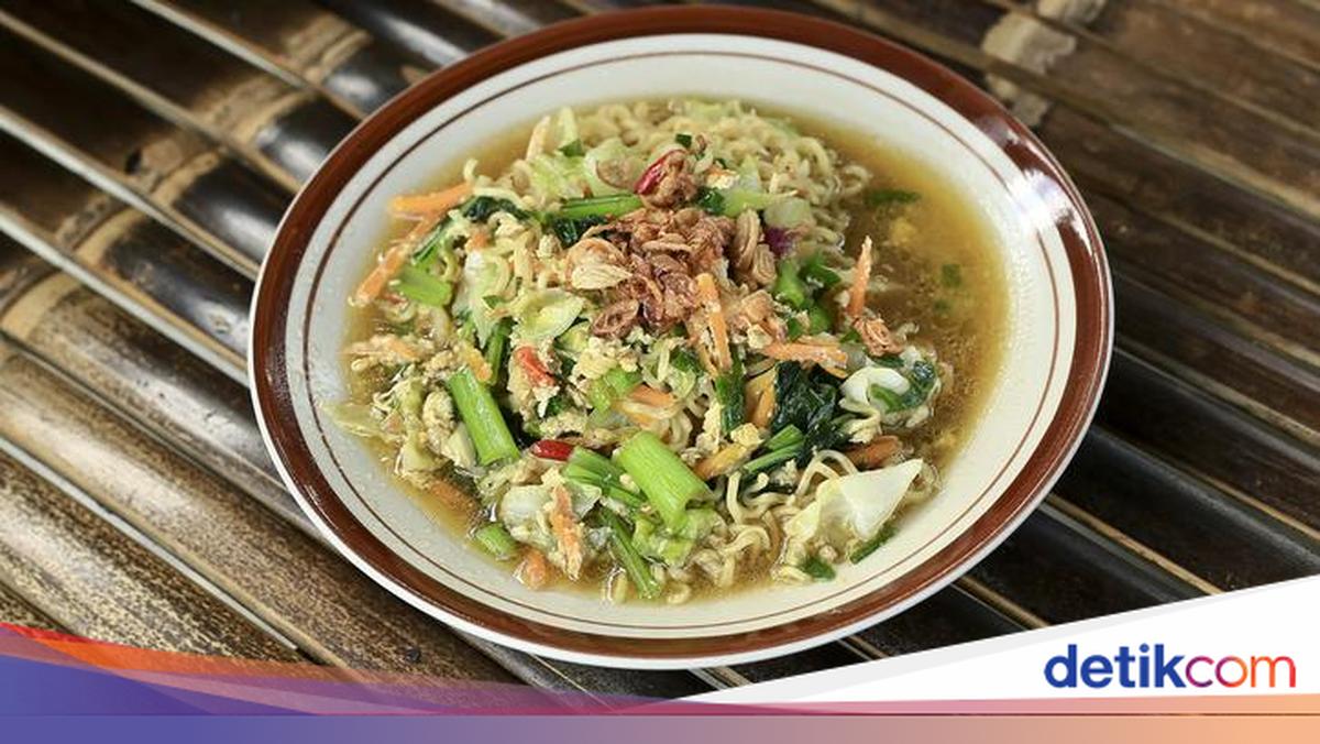 Warm Evenings at Radio Utari: The Flavor of Depot Makan Yoenz